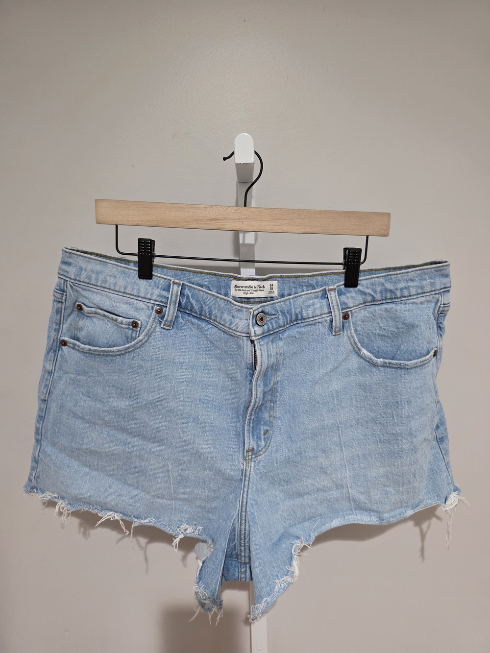 Abercrombie & Fitch '90s Relaxed Cutoff High Rise Shorts Size 34/18